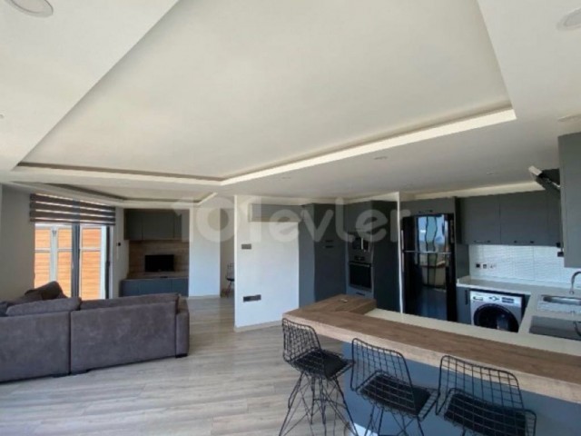 2+1 PENTHOUSE FOR RENT ON A SITE IN KYRENIA