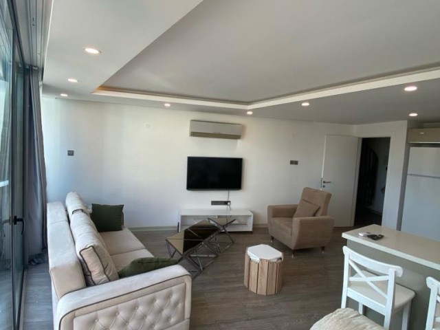 3+1 PENTHOUSE ZU VERMIETEN IM KYRENIA CENTER