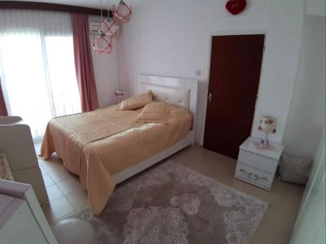 GİRNE MERKEZ’DE SATILIK 3+1 DAİRE