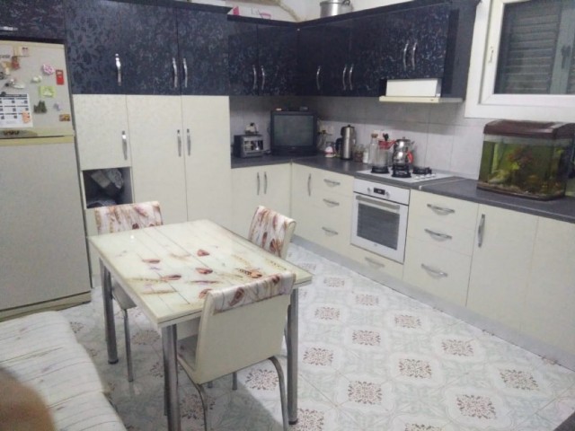 GİRNE MERKEZDE SATILIK 3+1 DAİRE