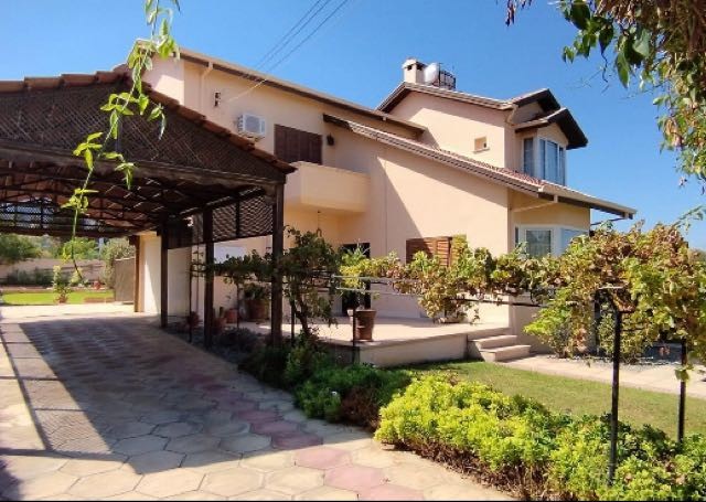 VILLA ZU VERMIETEN IN GIRNE ÇATALKÖY