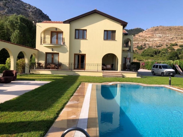 VILLA FOR SALE IN KARSIYAKA, KYRENIA