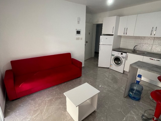 1+1 FLAT FOR RENT FROM JULY TO JULY WITH EARLY REGISTRATION DISCOUNTED PRICES IN FAMAGUSTA GÜLSEREN AREA, 10 MINUTES WALKING DISTANCE TO EMU (WATER AND INTERNET DUE INCLUDED IN THE PRICE) ❕❕