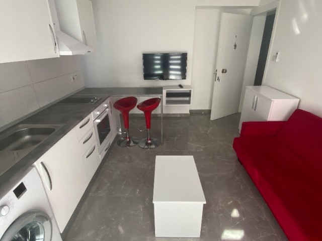 1+1 FLAT FOR RENT FROM JULY TO JULY WITH EARLY REGISTRATION DISCOUNTED PRICES IN FAMAGUSTA GÜLSEREN 