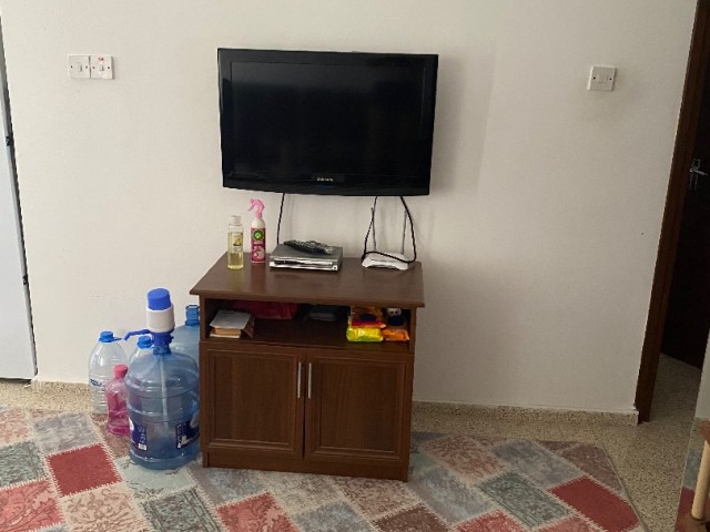 2+1 FLAT TO RENT FROM JULY TO JULY WITH EARLY REGISTRATION DISCOUNTED PRICES IN FAMAGUSTA KALİLAND REGION, 10 MINUTES TO EMU, 2 MINUTES WALKING DISTANCE TO THE STATION (WATER AND INTERNET DUE INCLUDED IN THE PRICE) ❕❕