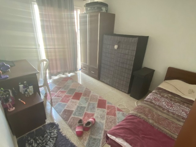 2+1 FLAT TO RENT FROM JULY TO JULY WITH EARLY REGISTRATION DISCOUNTED PRICES IN FAMAGUSTA KALİLAND REGION, 10 MINUTES TO EMU, 2 MINUTES WALKING DISTANCE TO THE STATION (WATER AND INTERNET DUE INCLUDED IN THE PRICE) ❕❕