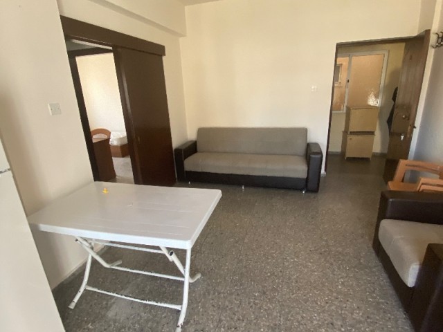 2+1 FLAT FOR RENT IN FAMAGUSTA KALILAND AREA, NEXT TO THE STATION, 15 MINUTES WALKING DISTANCE TO EMU, WATER, INTERNET AND DUE DUE INCLUDED IN THE PRICE