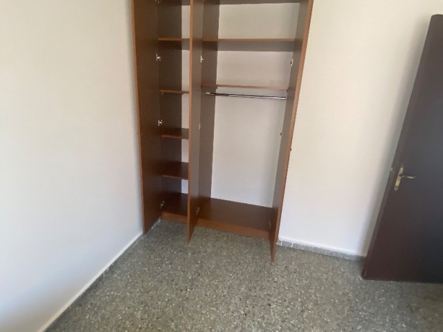 2+1 FLAT FOR RENT IN FAMAGUSTA KALILAND AREA, NEXT TO THE STATION, 15 MINUTES WALKING DISTANCE TO EMU, WATER, INTERNET AND DUE DUE INCLUDED IN THE PRICE