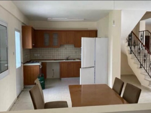 Girne Alsancak’ta Kiralık 3+1 Villa