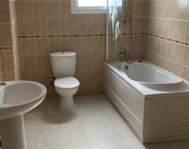 Girne Alsancak’ta Kiralık 3+1 Villa