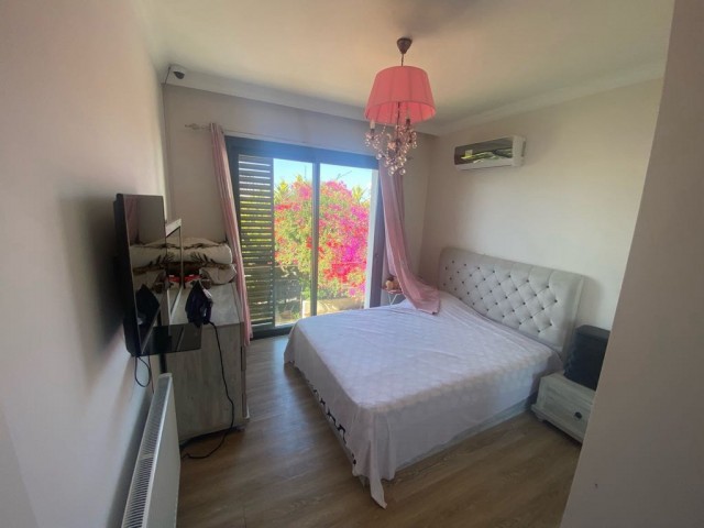 VILLA MIT POOL ZU VERKAUFEN IN GIRNE KARAOĞLAN