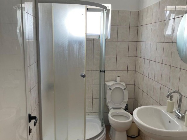 1+1 FLAT WITH ANNUAL PAYMENT ON SALAMIS STREET!! THE WASHING MACHINE IS IN THE COMMON USE AREA AT THE ENTRANCE OF THE APARTMENT! FOR STUDENTS ONLY!