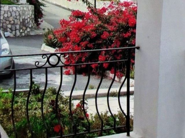 Kyrenia Chatalkoy 2+1 Villa with Pool for Daily Rent ** 