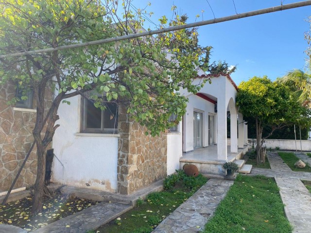 Detached House To Rent in Yeni Boğaziçi, Famagusta