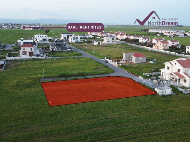 Mağusa Tuzla Bölgesinde 793 m² Villa Yapımına Uygun Arsa