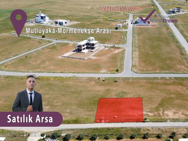 !!!INVESTITIONSMÖGLICHKEIT!!! LAND ZU VERKAUFEN ZWISCHEN GAZIMAGUSA MUTLUYAKA-MORMENEKŞE