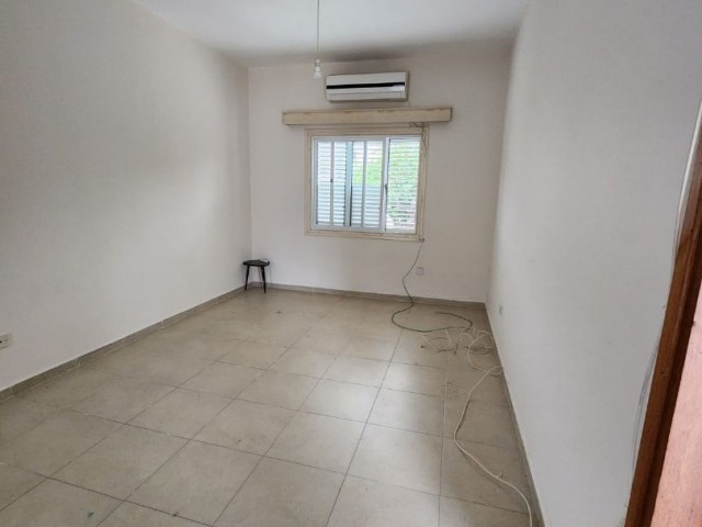 HOUSE FOR SALE IN GAZİMAĞUSA CENTER