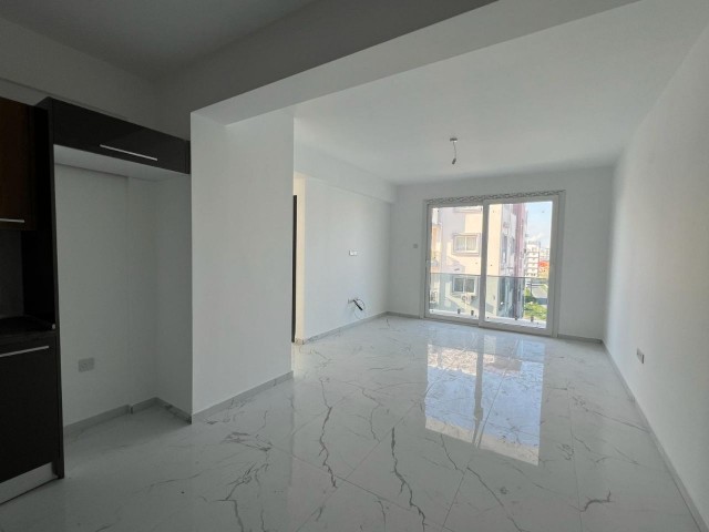 قبل از اینکه دیر شود جای خود را رزرو کنید!! آپارتمان 2+1 برای فروش در GAZİMAĞUSA CANAKKALE تحویل پس از 5 ماه