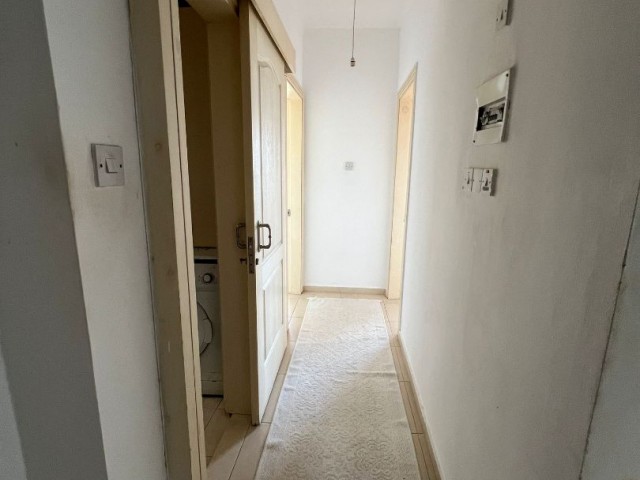 2+1 WOHNUNG ZUM VERKAUF IM ZENTRUM VON GAZİMAĞUSA