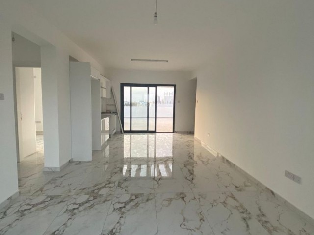 GAZİMAĞUSA BAYKAL SATILIK  2+1  PENTHOUSE 