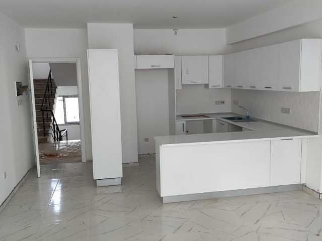 2+1 NEUE WOHNUNG ZUM VERKAUF IN GİRNE ALSANCAK