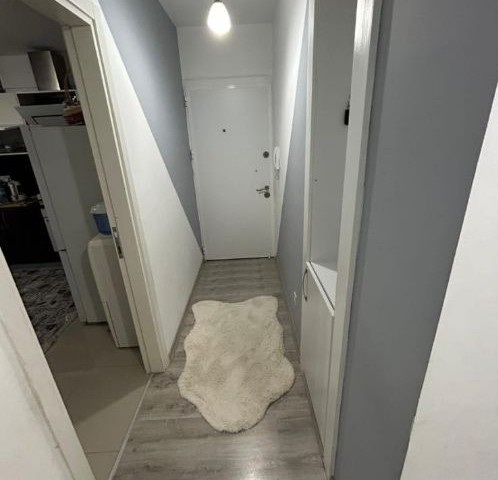 UNMÖBLIERTE 3+1 WOHNUNG IM KYRENIA CENTER ZU VERKAUFEN