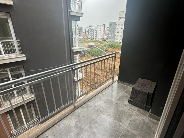 GAZİMAĞUSA ÇANAKKALE SATILIK EŞYALI 2+1 DAİRE