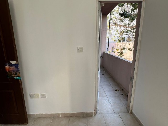 GAZİMAĞUSA TEKANT KİRALIK EŞYALI  2+1  DAİRE