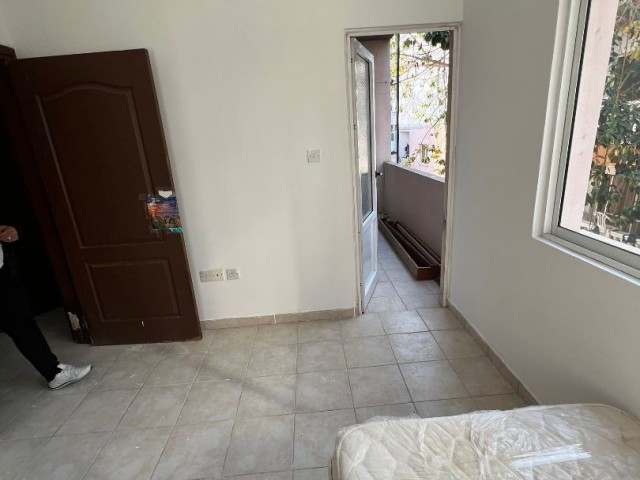 FAMAGUSTA TEKANT FURNISHED 2+1 FLAT FOR RENT