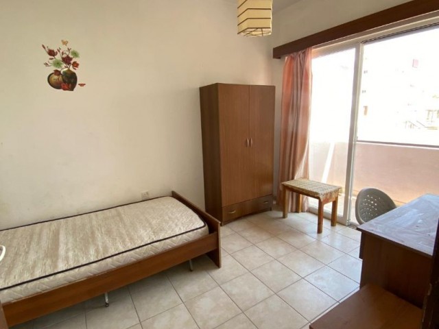 FAMAGUSTA TEKANT FURNISHED 2+1 FLAT FOR RENT