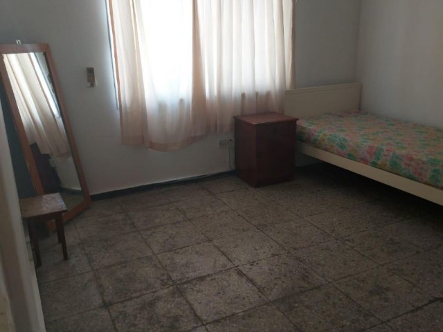 PAID MONTHLY!!!!!!FAMAGUSTA TEKANT FURNISHED 2+1 FLAT FOR RENT