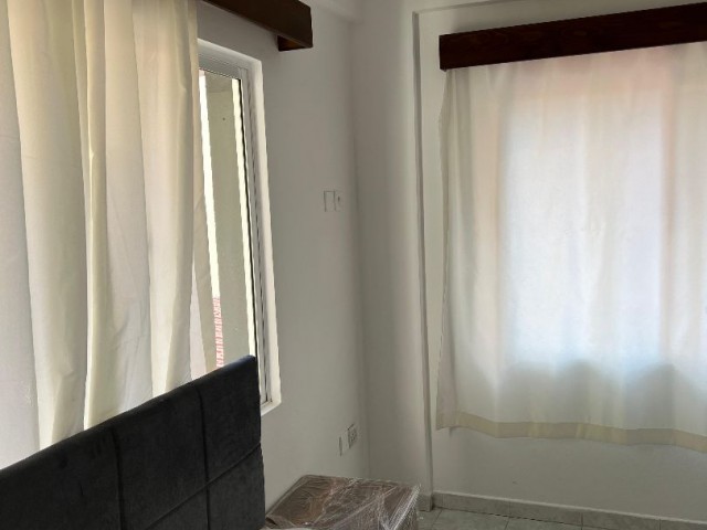 GAZİMAĞUSA DUMLUPINAR KİRALIK EŞYALI 2+1 DAİRE