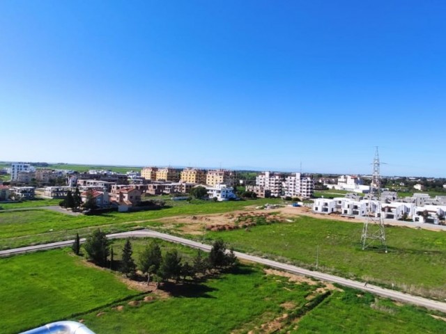 GAZİMAĞUSA YENİBOĞAZİÇİ SATILIK  EŞYASIZ 2+1 PENTHOUSE