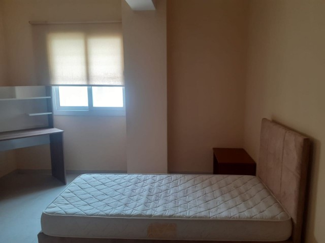 FAMAGUSTA GÜLSEREN FURNISHED 3+1 FLAT FOR RENT