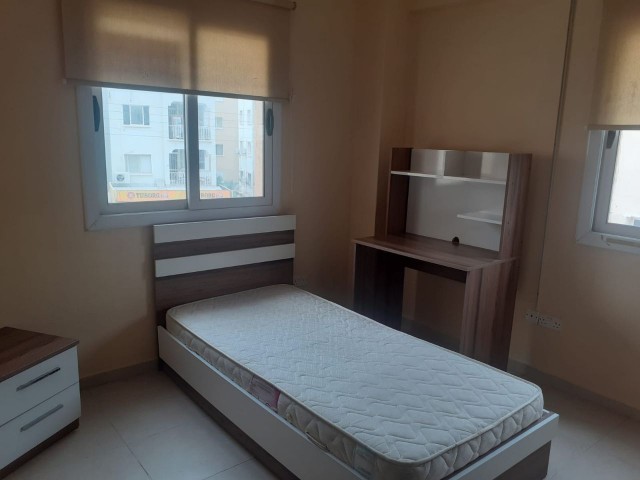 FAMAGUSTA GÜLSEREN FURNISHED 3+1 FLAT FOR RENT