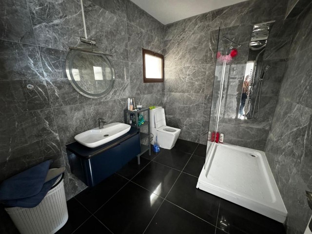 GAZİMAĞUSA  GÜLSEREN KİRALIK EŞYALI 3+1 PENTHOUSE 