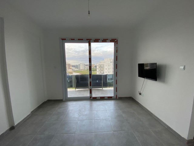 GAZİMAĞUSA ÇANAKKALE SATILIK BEYAZ EŞYALI 2+1 DAİRE 