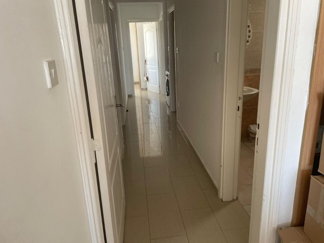 FAMAGUSTA GÜLSEREN FURNISHED 3+1 FLAT FOR RENT