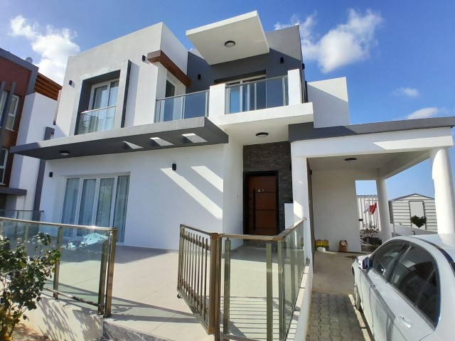 UNFURNISHED 3+1 DUPLEX VILLA FOR SALE IN FAMAGUSTA MORMENEKŞE