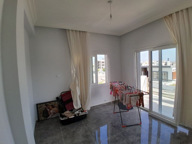 UNFURNISHED 3+1 DUPLEX VILLA FOR SALE IN FAMAGUSTA MORMENEKŞE