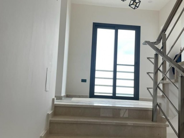 4+1 Satılık Lüx Villa Karşıyaka