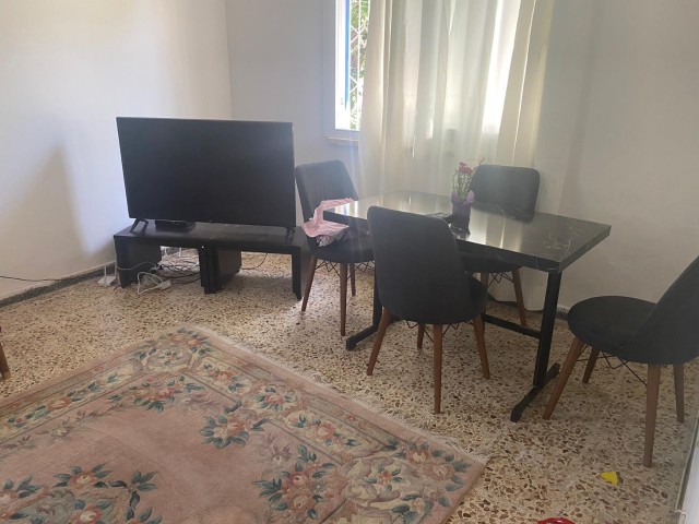 Kyrenia Lapta 2 + 1 Einfamilienhaus zu vermieten ** 