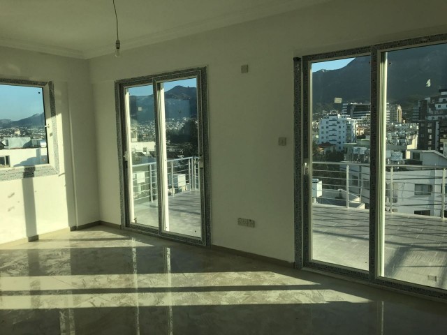 3 + 1 Kyrenia Central Apartment For Sale ** 