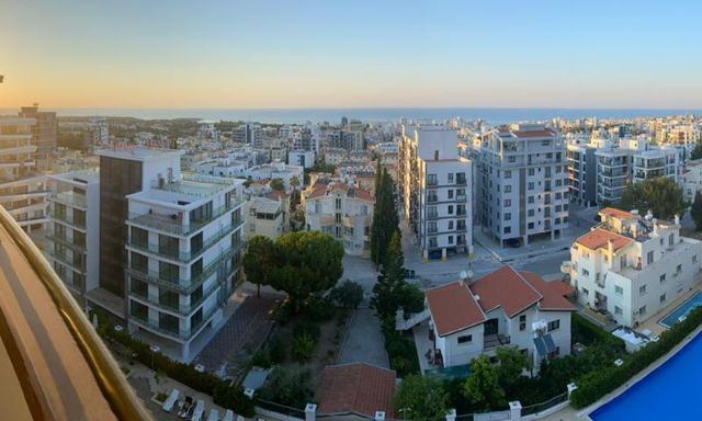 3+1 Kyrenia Merkez Penthouse For Sale