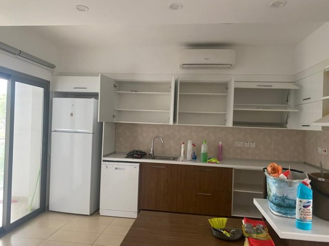 3+1 Flat for Rent in Kyrenia Center