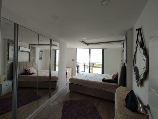 Penthouse For Sale in Girne Merkez, Kyrenia