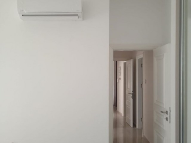 Kyrenia Center Flat For Rent 3+1