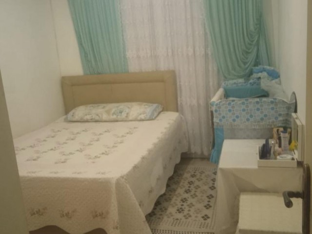 2+1 Wohnung zum Verkauf im Kyrenia Center