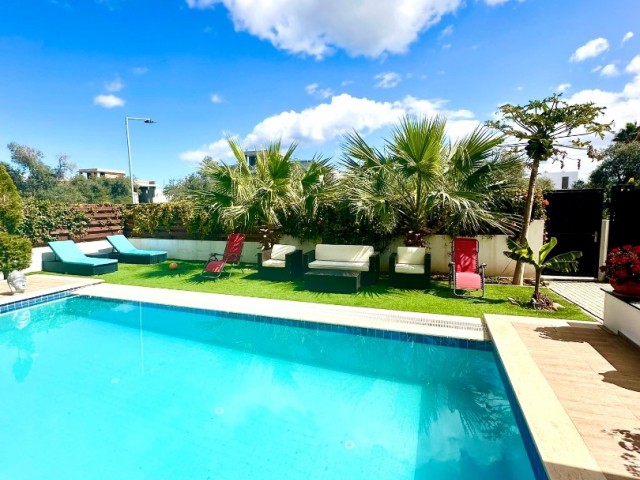 3+1 Luxusvilla zur Miete mit privatem Pool in Kyrenia Ozanköy