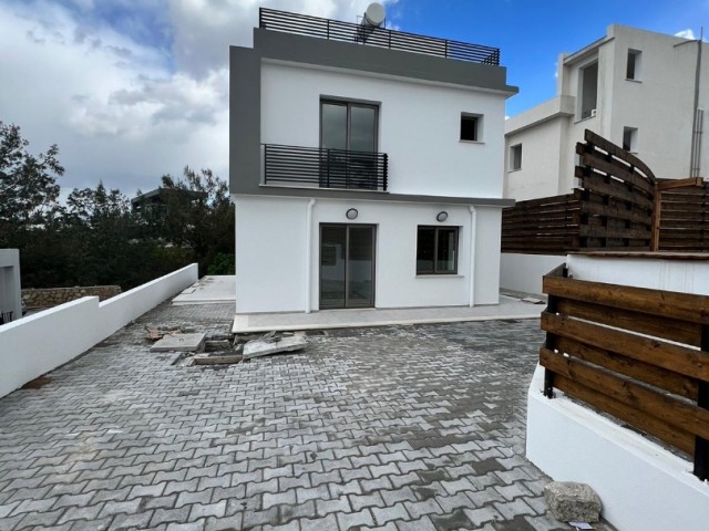 Kyrenia Çatalköy Villa zu vermieten 3+1